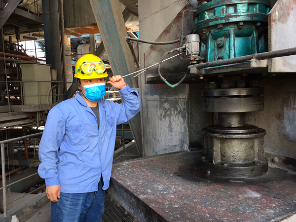 1588374134985297.jpeg 空預器輔助油泵檢查.jpg