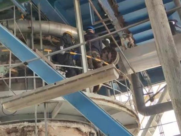 1605518120962566.jpeg 塔罐儀表設(shè)備檢查.jpg