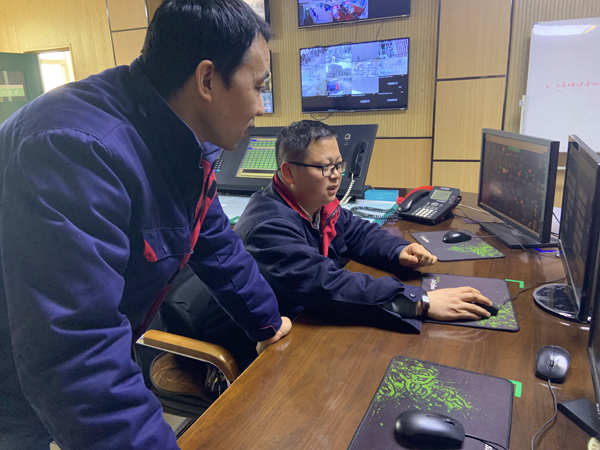 1613090740999179.jpeg 調(diào)度顏于強和王建峰.jpg