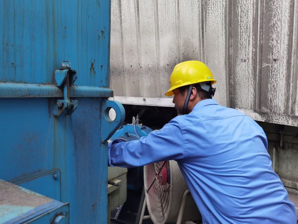 1623713702160567.jpeg 現(xiàn)場電機(jī)巡檢.jpg