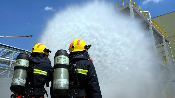 1665283639589988.png 二等獎《水槍男孩》4渭化攝協(xié) 馬旭強 13279512686(1).png