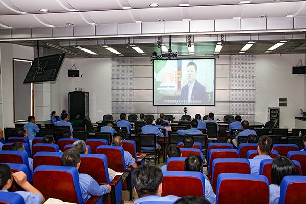 1677555917968142.jpeg 1-20220802公司紀(jì)委組織觀看《背離初心的國(guó)企“蛀蟲”》警示教育片2(副圖).jpg