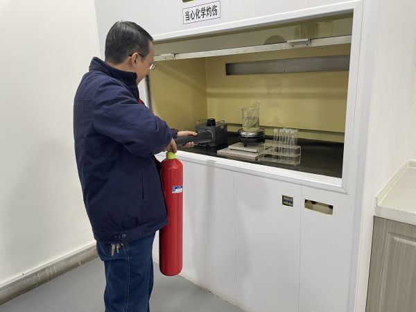 1700720950835008.jpeg 11.23實驗室著火演練.jpg