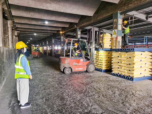 1719394115640295.jpeg 2024年6月高溫天氣尿素銷售持續(xù)火熱5.jpg