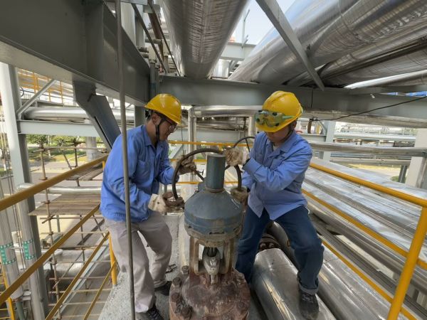 1719990155510217.jpeg 協(xié)力開大閥門.jpg