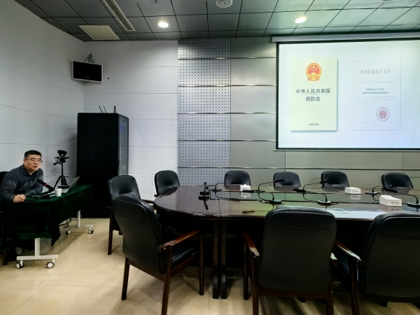 1731886724992672.jpeg 11.14邀請(qǐng)消防專(zhuān)家消防專(zhuān)題培訓(xùn)2.jpg