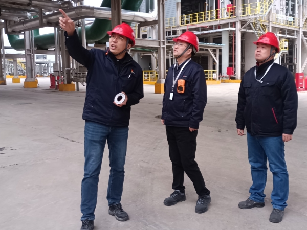 071741307596138245.jpg 公司領(lǐng)導(dǎo)帶隊(duì)檢查“兩會(huì)”期間安全生產(chǎn)工作.jpg