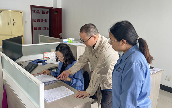 301751263108195265.jpg 物資采供部“傳幫帶”活動(dòng).jpg