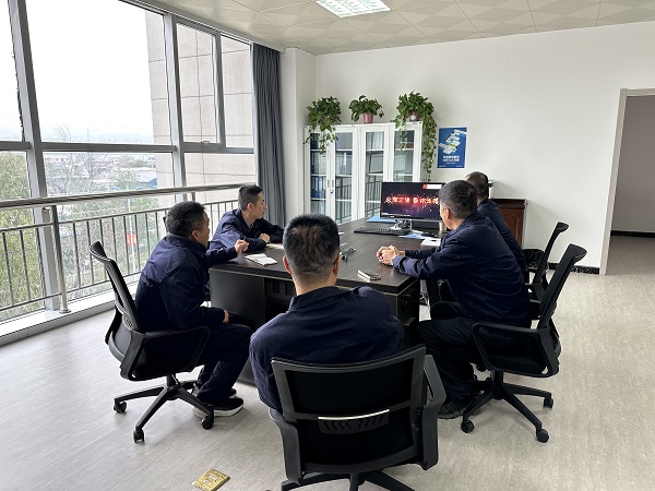 171763359979132862.jpg 科信公司組織觀看全國(guó)消防月視頻照片.jpg